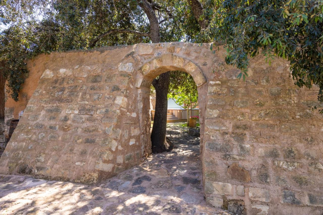ウジェント Badia Del Casale Bed & Breakfast エクステリア 写真