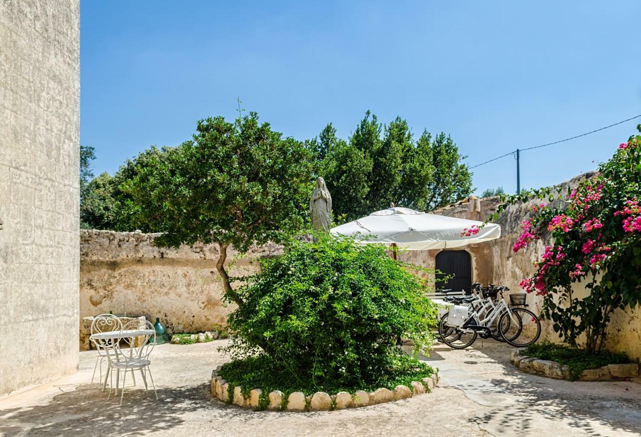 ウジェント Badia Del Casale Bed & Breakfast エクステリア 写真