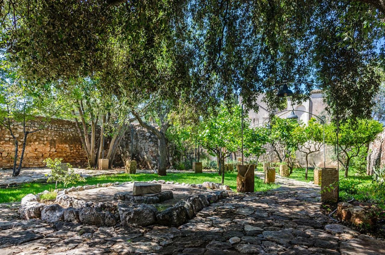 ウジェント Badia Del Casale Bed & Breakfast エクステリア 写真